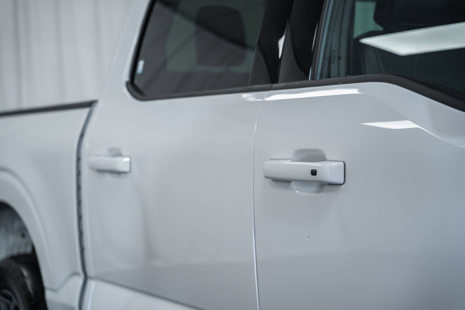 Certified 2023 Ford F150 Lariat w/ Equipment Group 502A High image 21