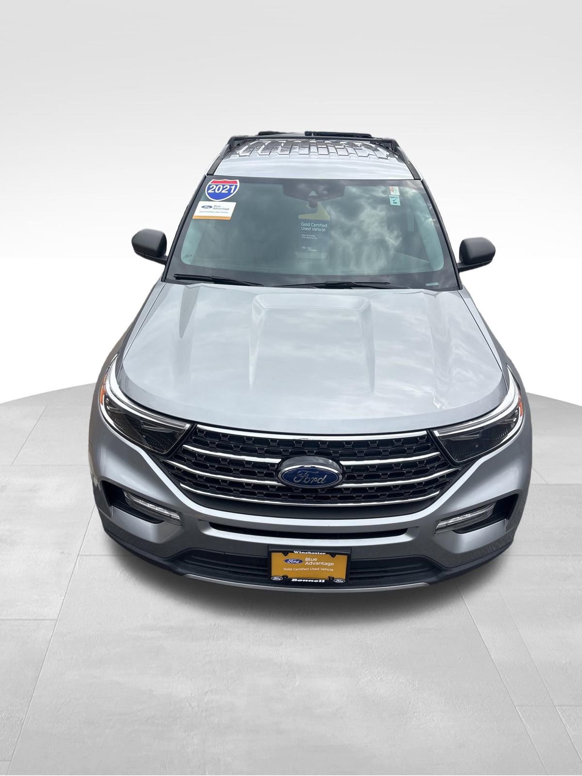 Certified 2021 Ford Explorer XLT w/ Equipment Group 202A image 9