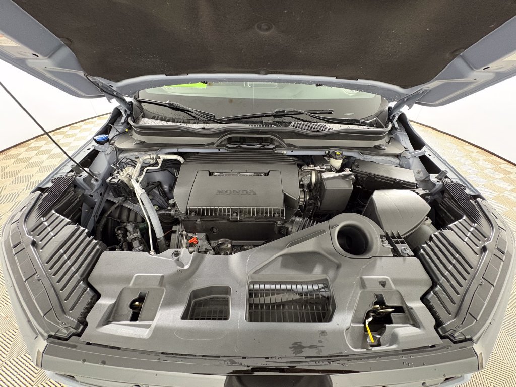 Used 2025 Honda Pilot TrailSport image 31