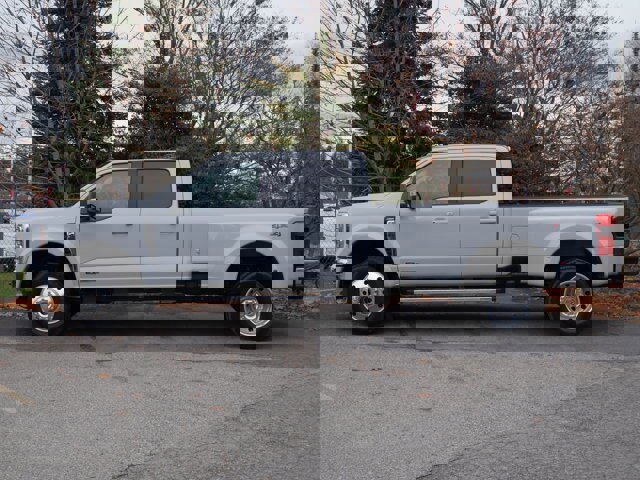 Certified 2025 Ford F450 Lariat image 5