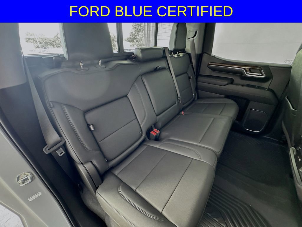 Used 2024 Chevrolet Silverado 1500 LT Trail Boss w/ Convenience Package II AWD/4WD image 32