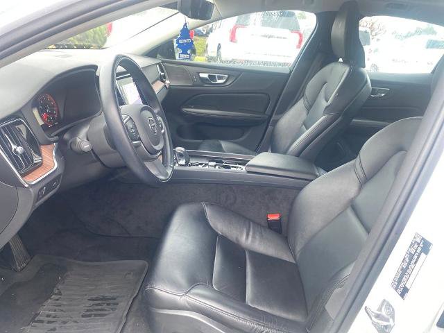 Used 2022 Volvo S60 B5 Momentum w/ Advanced Package image 5