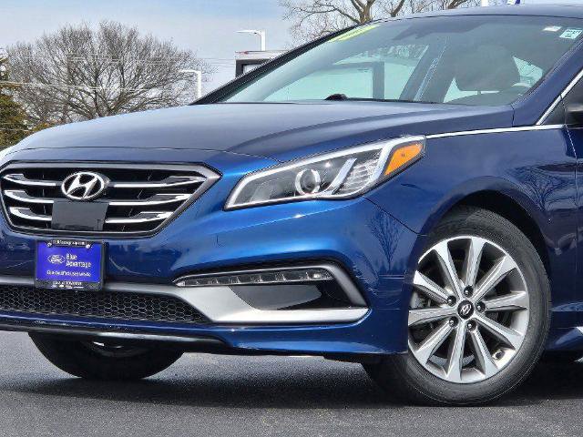 Used 2017 Hyundai Sonata Limited w/ Ultimate Package 04 image 2