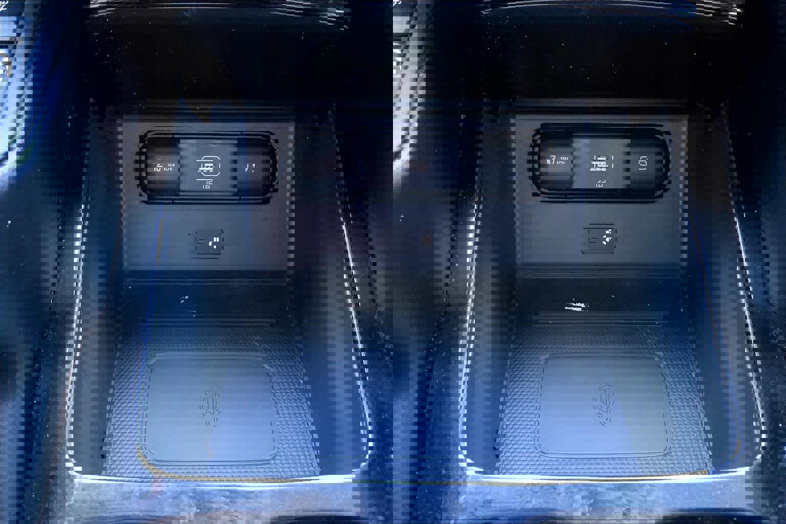 Used 2022 Kia Telluride SX w/ SX Prestige Package image 34