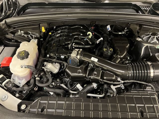 Used 2025 Jeep Grand Cherokee 4WD image 10