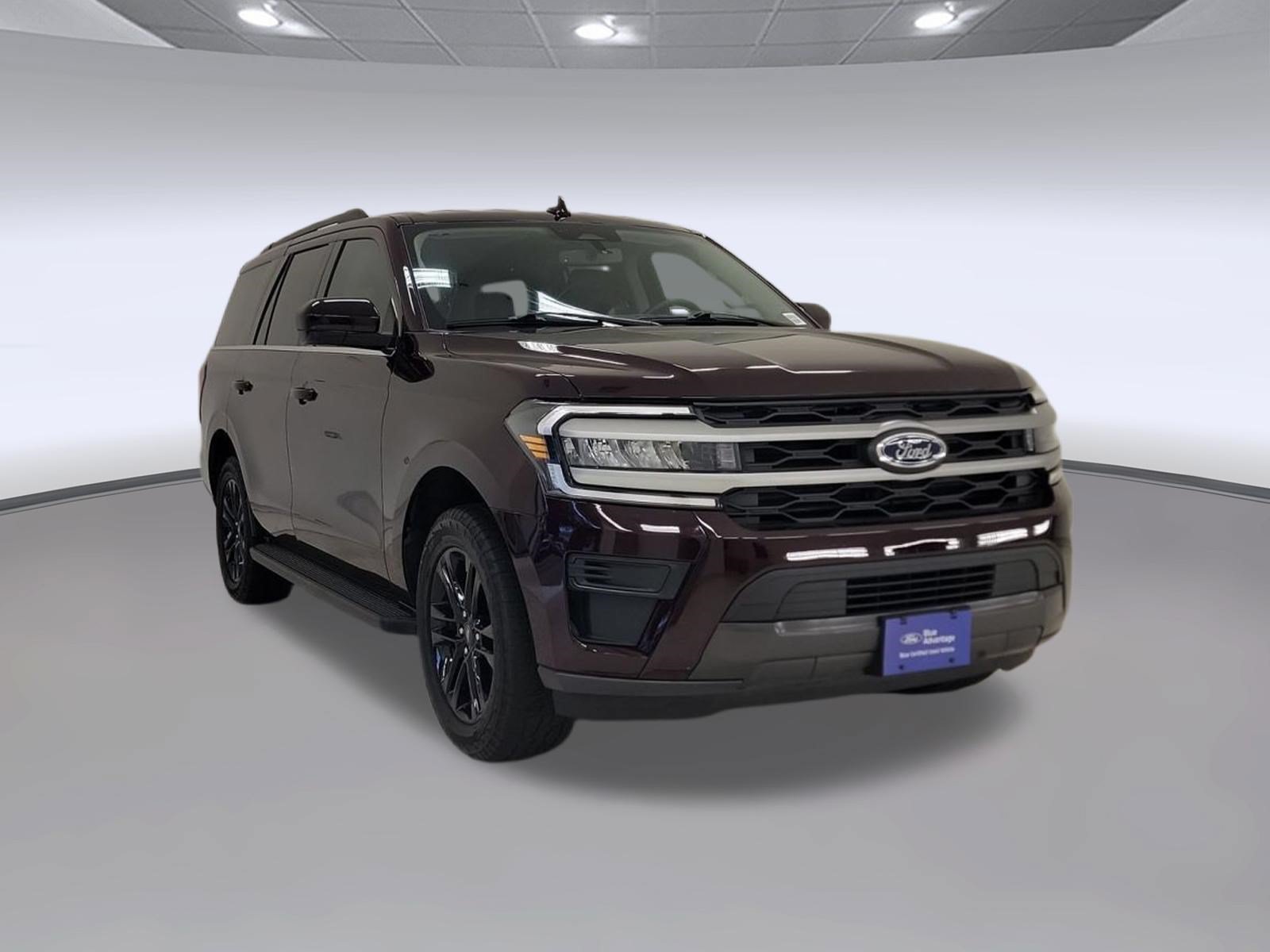 Certified 2024 Ford Expedition XLT RWD image 5