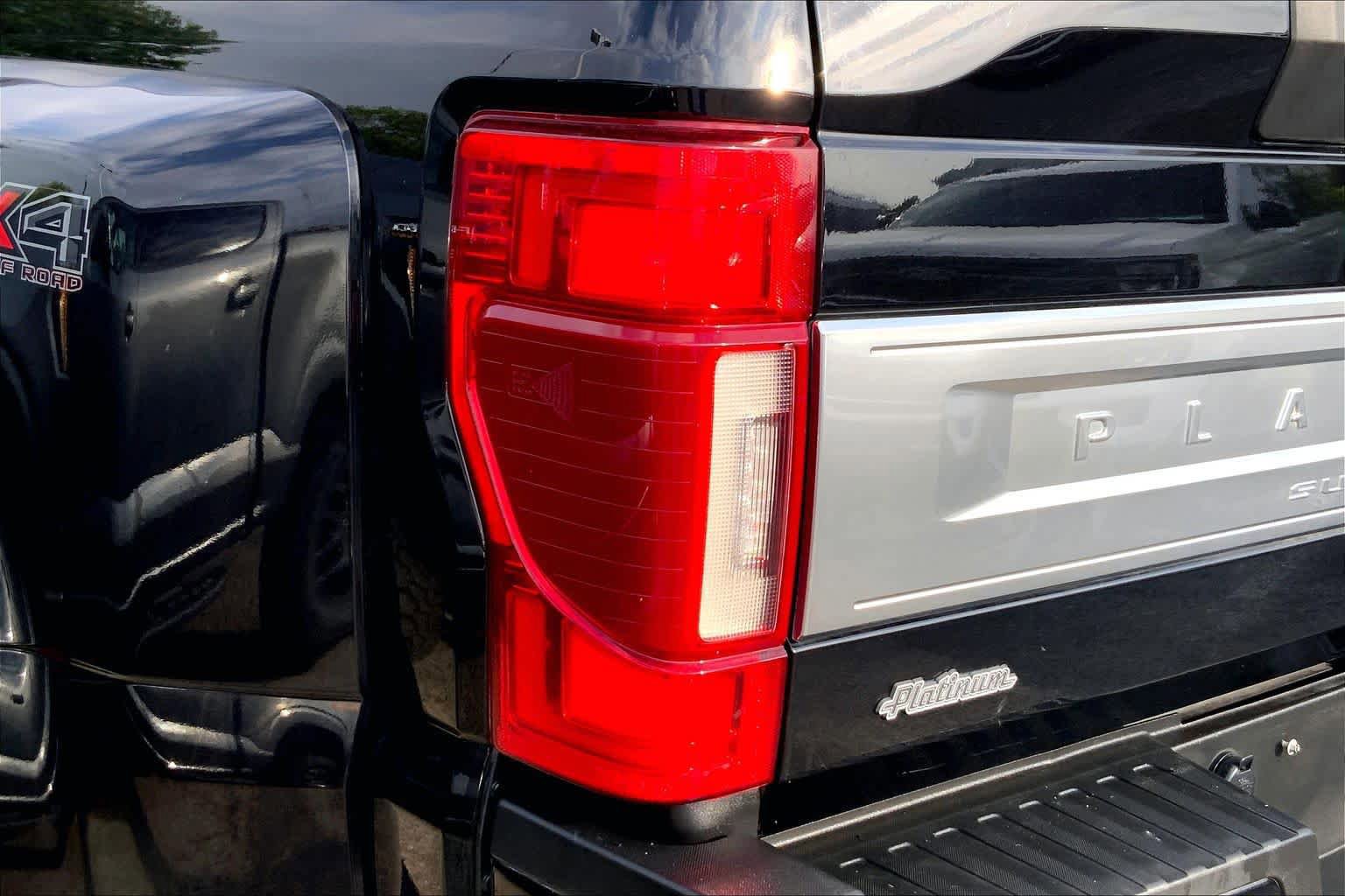 Certified 2020 Ford F450 Platinum w/ FX4 Off-Road Package AWD/4WD image 26