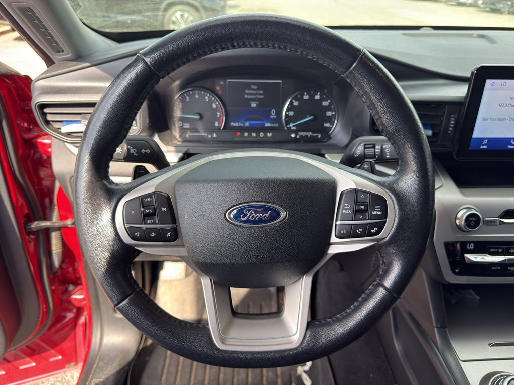 Certified 2020 Ford Explorer XLT w/ Comfort Package image 15