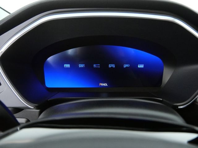 Certified 2025 Ford Escape Platinum w/ Premium Technology Package AWD/4WD image 18