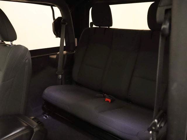 Used 2020 Jeep Wrangler Sport AWD/4WD image 17