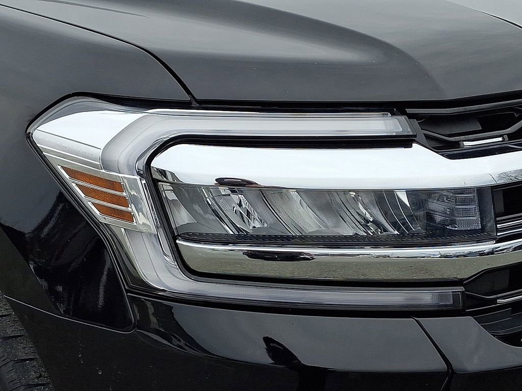 Certified 2024 Ford Expedition Limited image 9