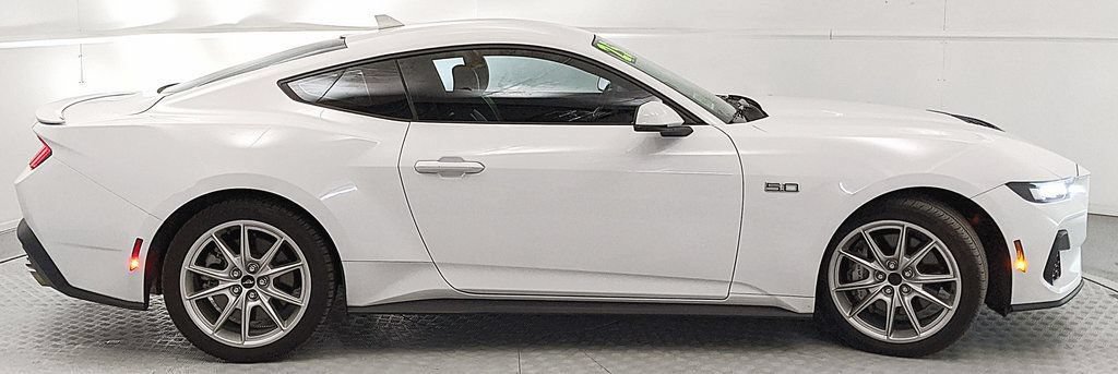 Certified 2024 Ford Mustang GT Premium RWD image 2