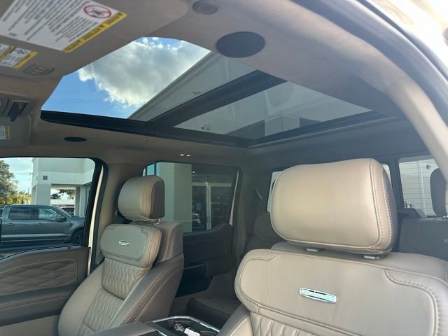 Certified 2025 Ford F350 Platinum w/ Platinum Plus Package image 9