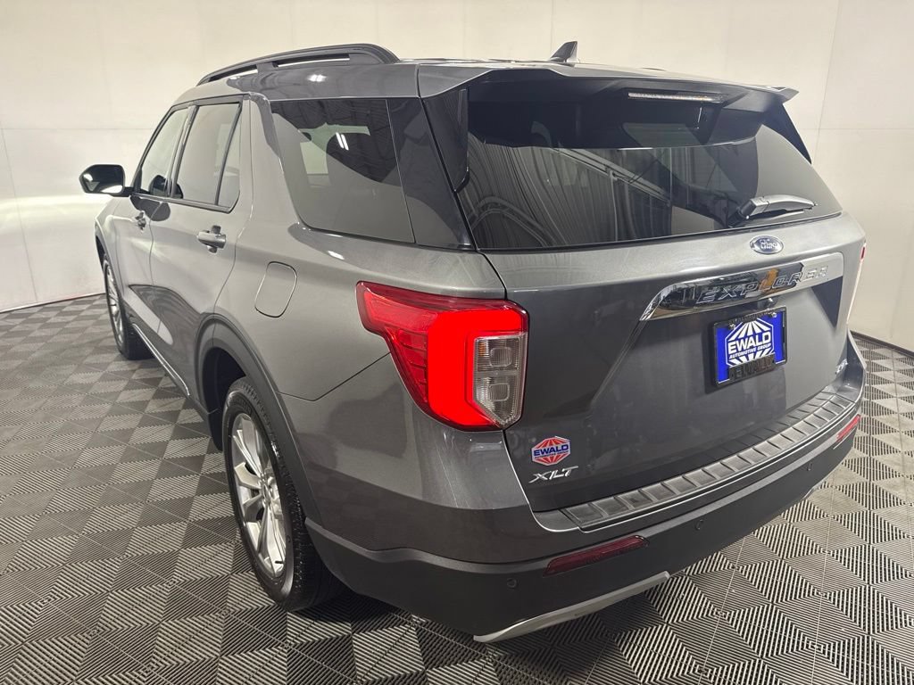 Certified 2024 Ford Explorer XLT w/ Equipment Group 202A AWD/4WD image 7
