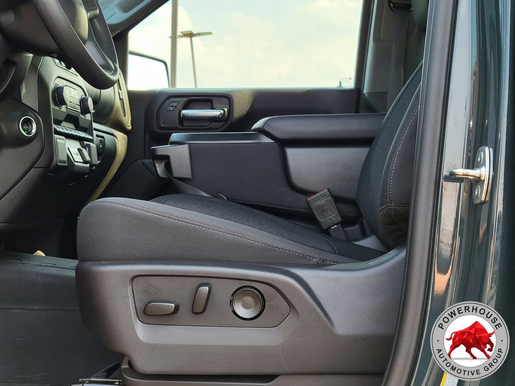 Used 2025 Chevrolet Silverado 1500 Custom Trail Boss w/ LPO, Dark Essentials Package AWD/4WD image 23