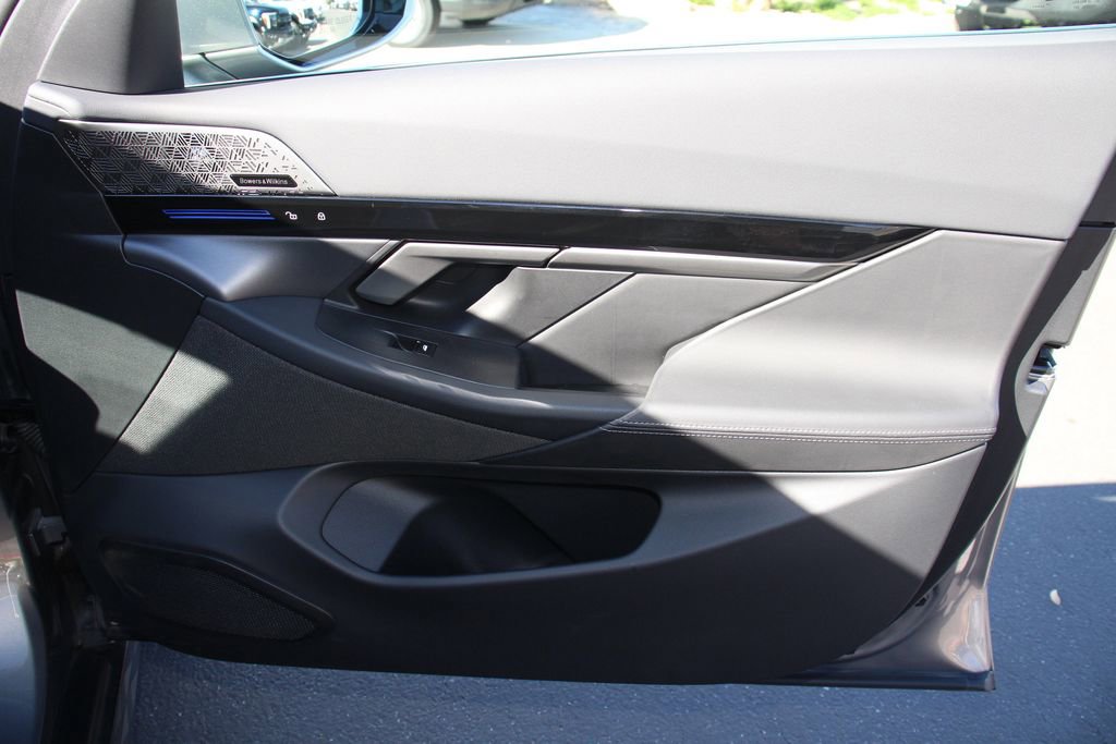 Used 2025 BMW 530i 530i image 28