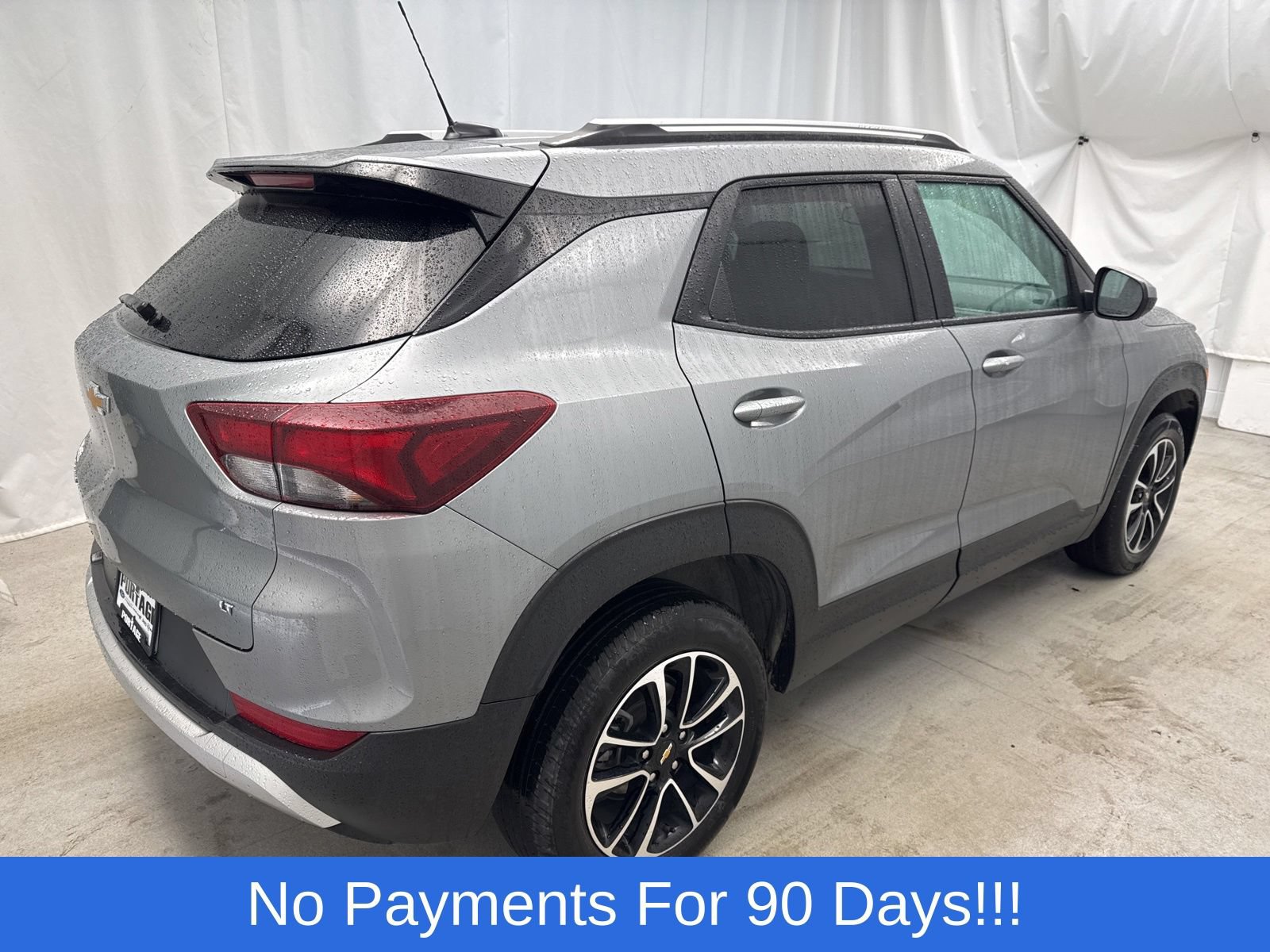 Used 2025 Chevrolet TrailBlazer LT AWD/4WD image 3