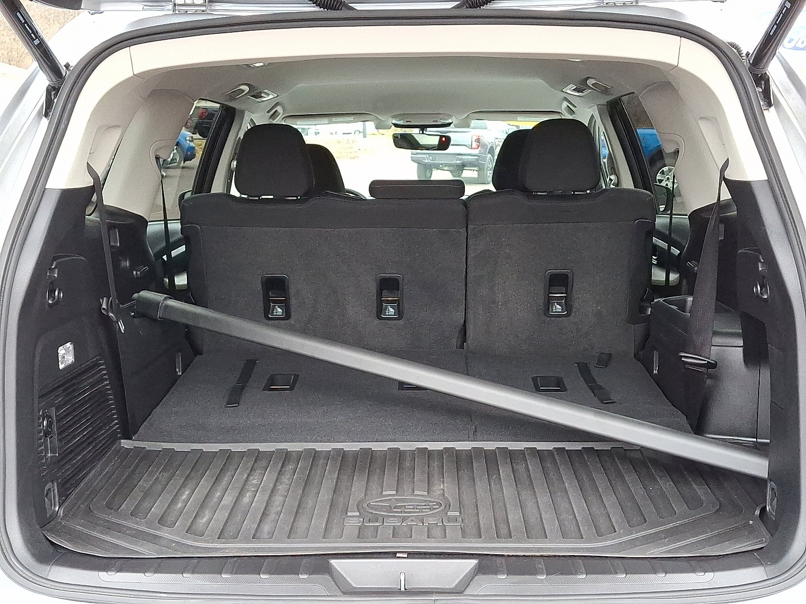 Used 2022 Subaru Ascent Premium w/ Convenience Package image 30