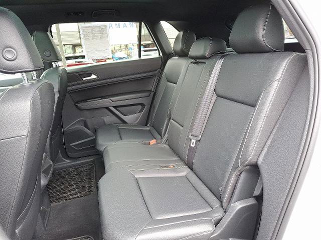 Used 2020 Volkswagen Atlas Cross Sport SEL image 10