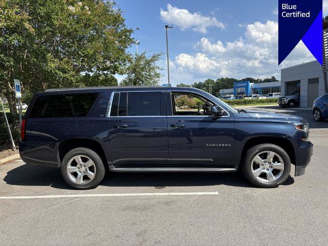 Used 2020 Chevrolet Suburban LT w/ Luxury Package AWD/4WD image 4