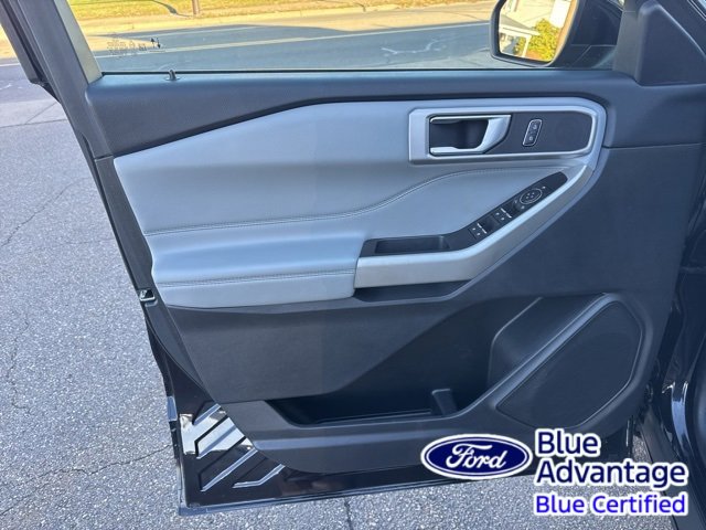 Certified 2022 Ford Explorer XLT w/ Equipment Group 202A image 15