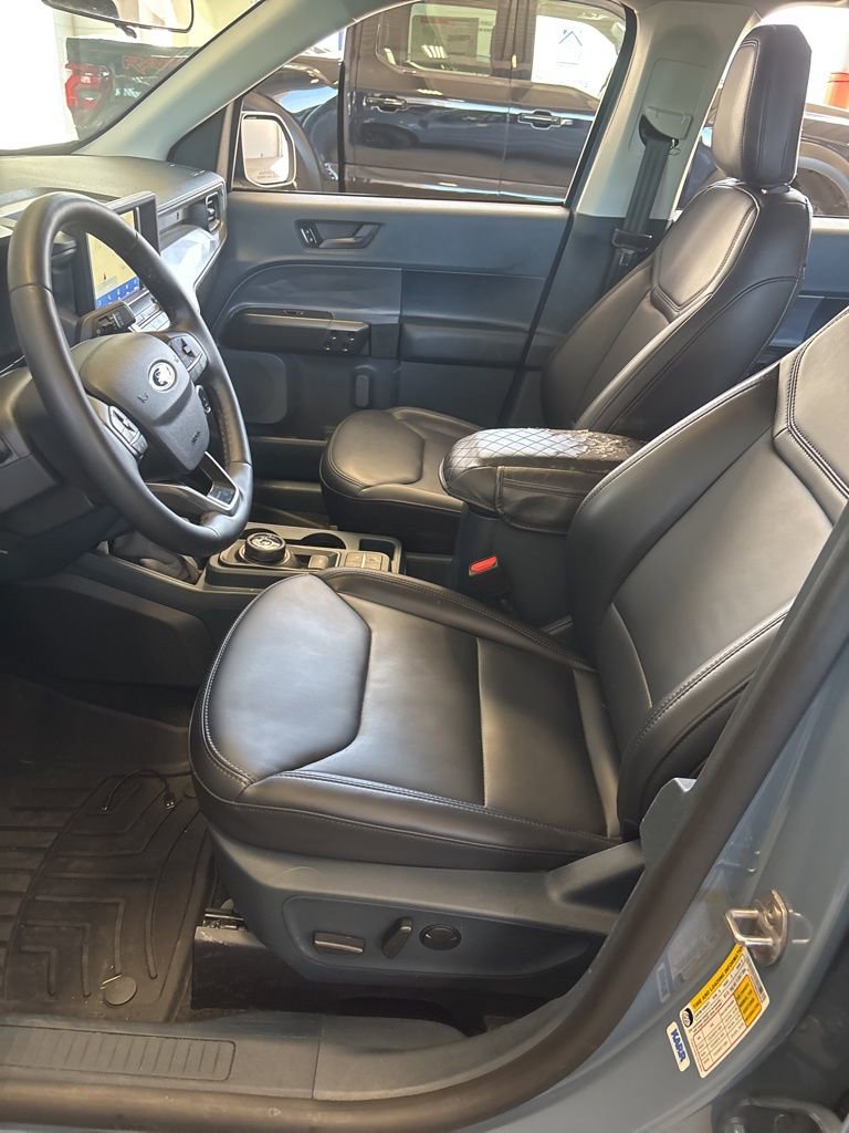 Certified 2024 Ford Maverick Lariat w/ Black Appearance Package AWD/4WD image 4