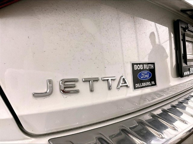 Used 2023 Volkswagen Jetta SE w/ Panoramic Sunroof Package FWD image 13