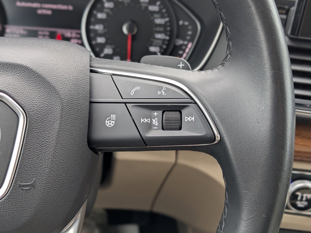 Used 2021 Audi Q5 Premium image 32