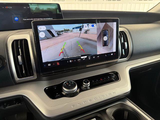 Certified 2025 Ford Expedition Active AWD/4WD image 5