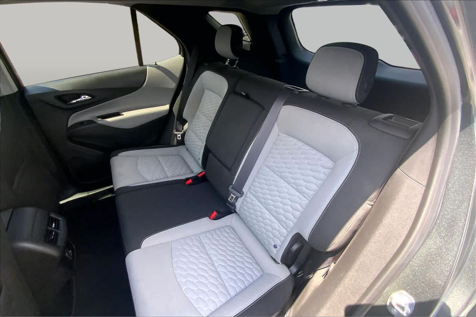Used 2020 Chevrolet Equinox LS w/ LS Convenience Package FWD image 20