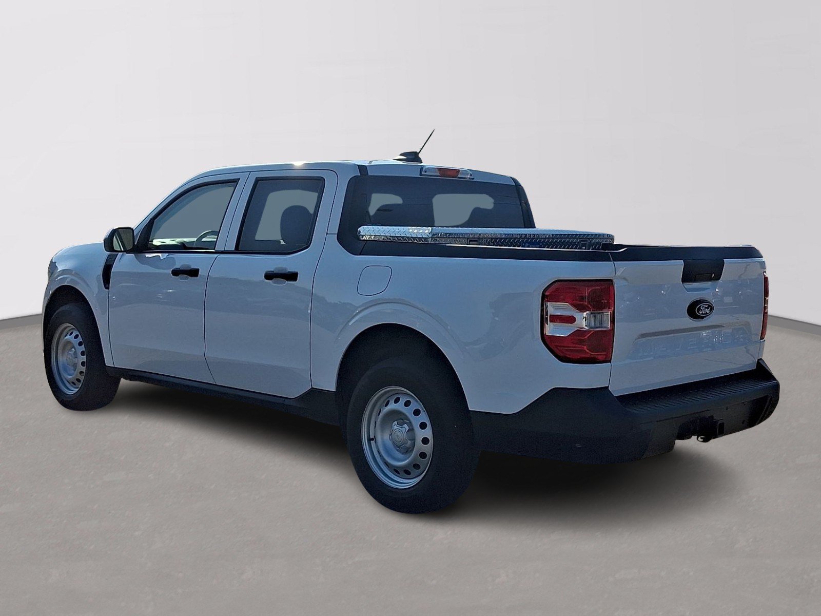 Certified 2025 Ford Maverick XL FWD image 4