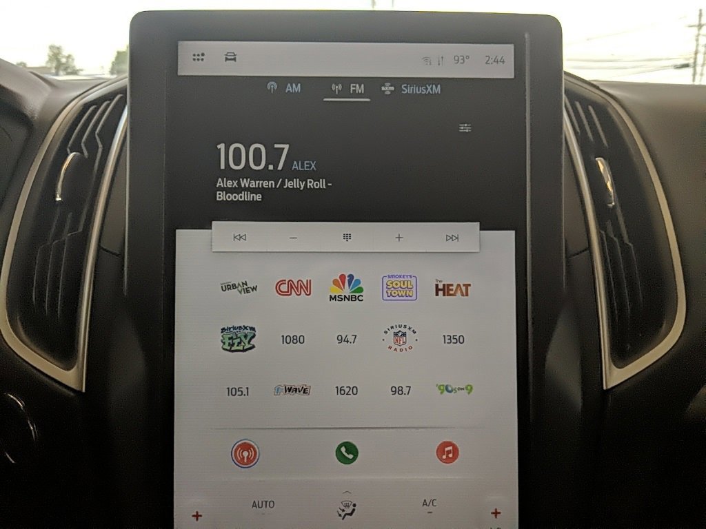 Certified 2023 Ford Edge SEL image 15