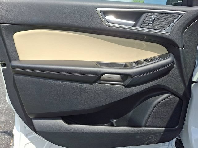 Certified 2024 Ford Edge SEL w/ Convenience Package AWD/4WD image 12