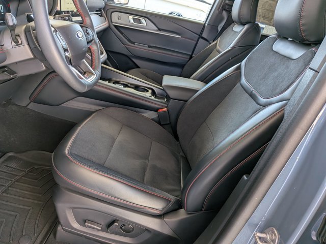 Certified 2025 Ford Explorer ST AWD/4WD image 13