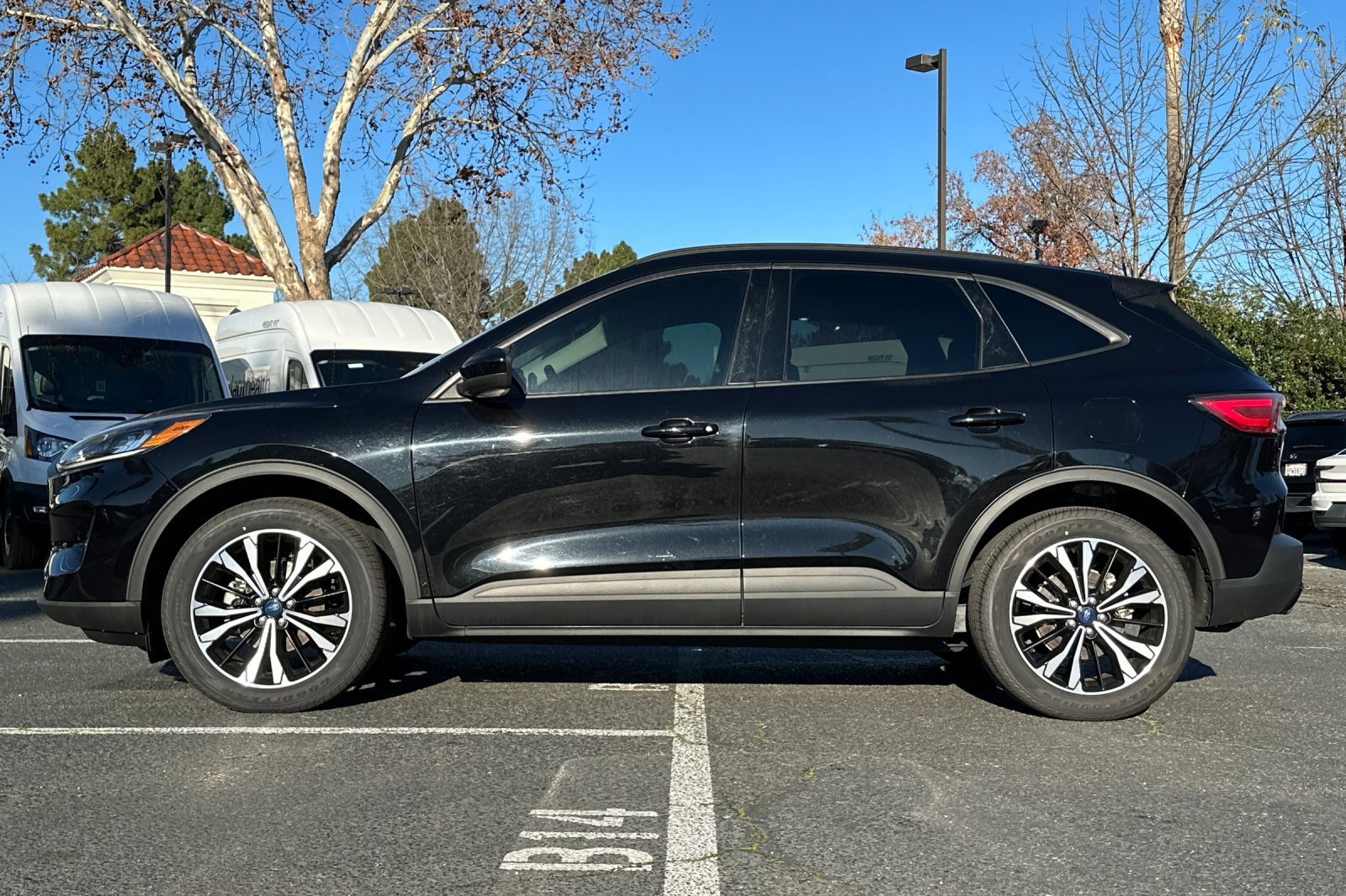 Certified 2022 Ford Escape SEL w/ SEL Stealth AWD Package image 2