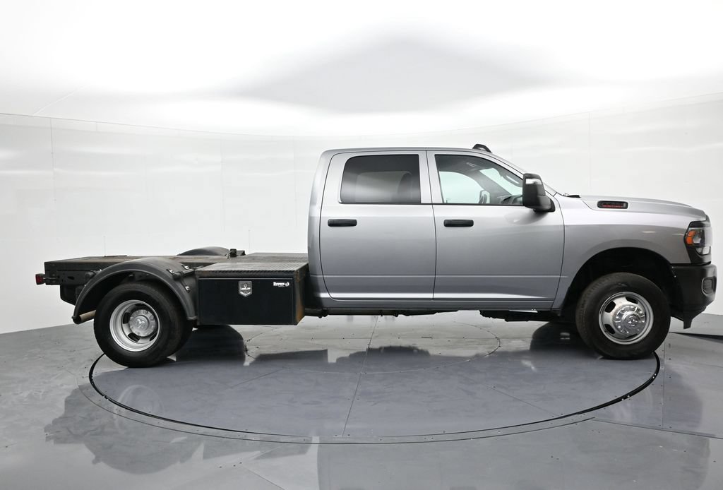 Used 2024 RAM 3500 Tradesman w/ Cold Weather Group RWD image 5