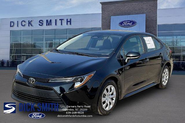 Used 2024 Toyota Corolla LE FWD image 1