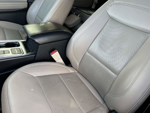 Certified 2022 Ford Explorer Limited w/ Equipment Group 301A RWD image 14