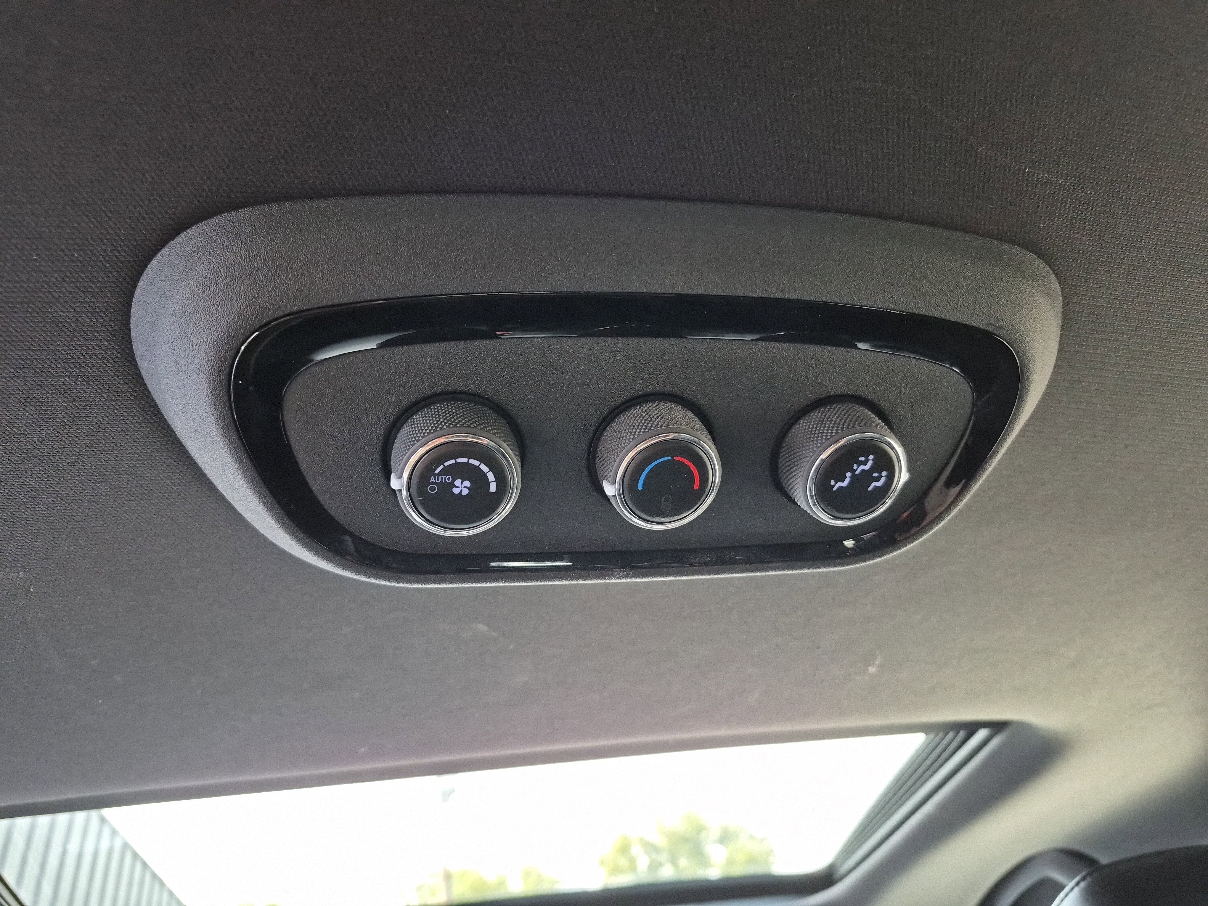 Used 2024 Dodge Durango GT image 21