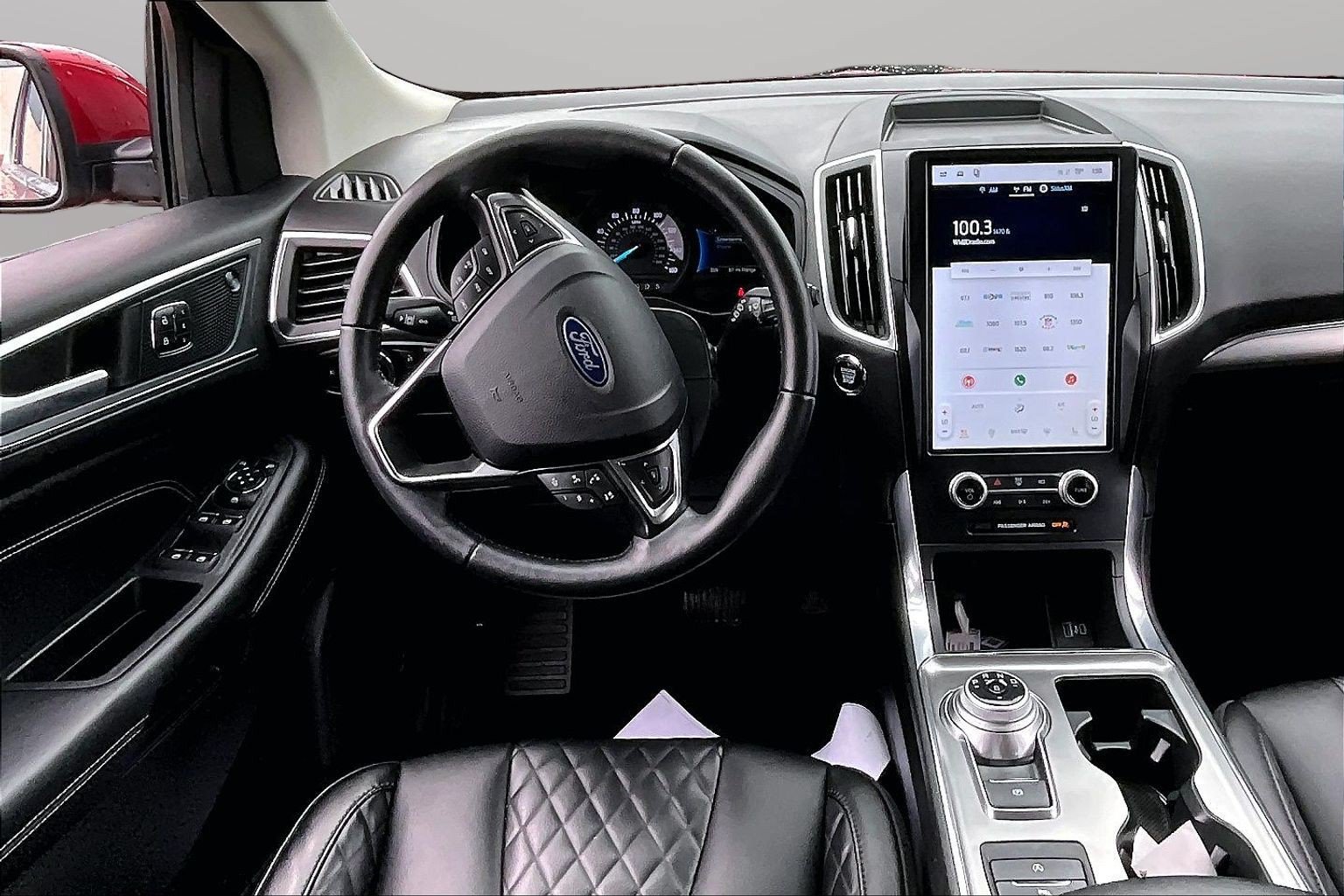 Certified 2024 Ford Edge Titanium AWD/4WD image 5