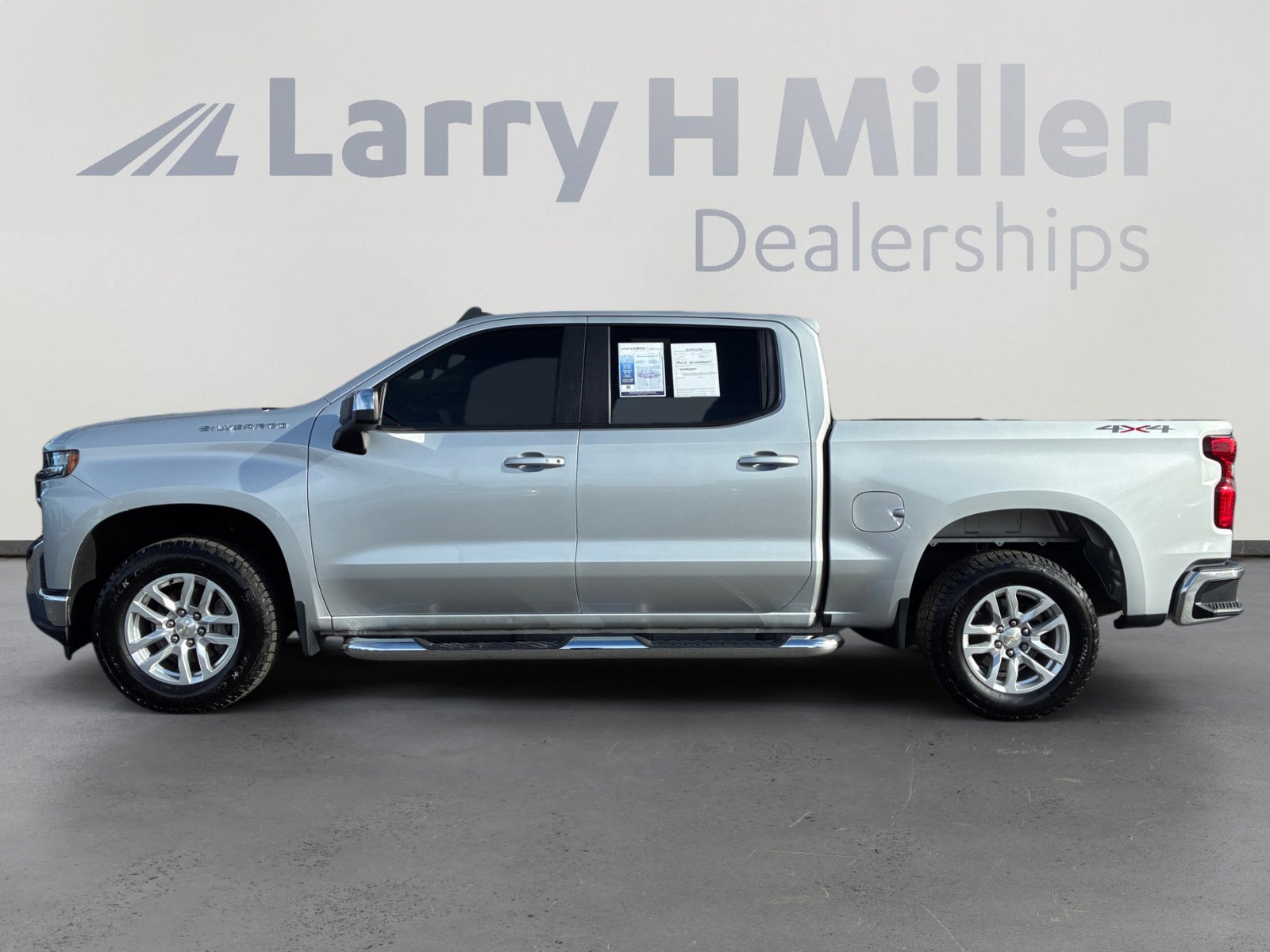Used 2020 Chevrolet Silverado 1500 LT w/ All-Star Edition image 2