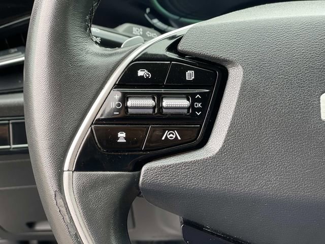 Used 2023 Kia Niro EX FWD image 10