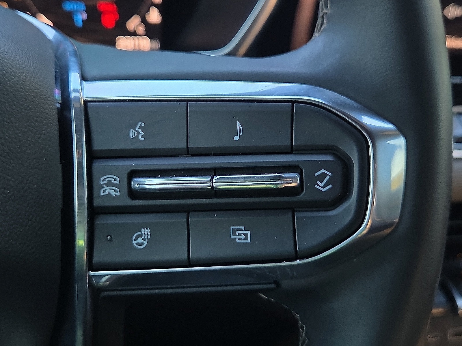 Used 2025 GMC Canyon Denali AWD/4WD image 19