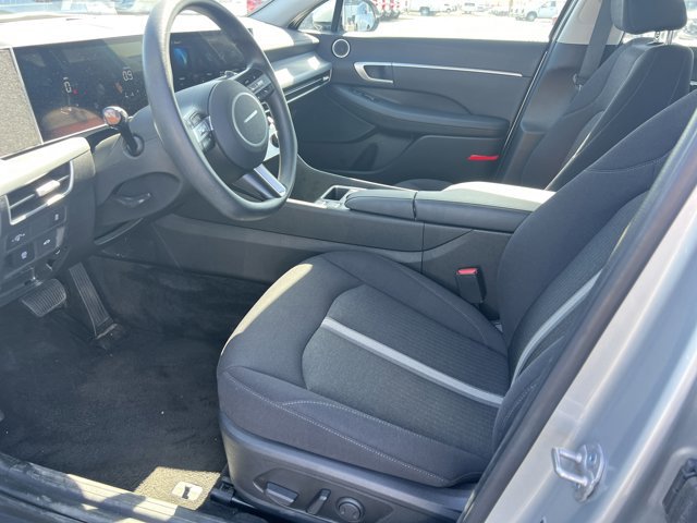 Used 2025 Hyundai Sonata SEL FWD image 8