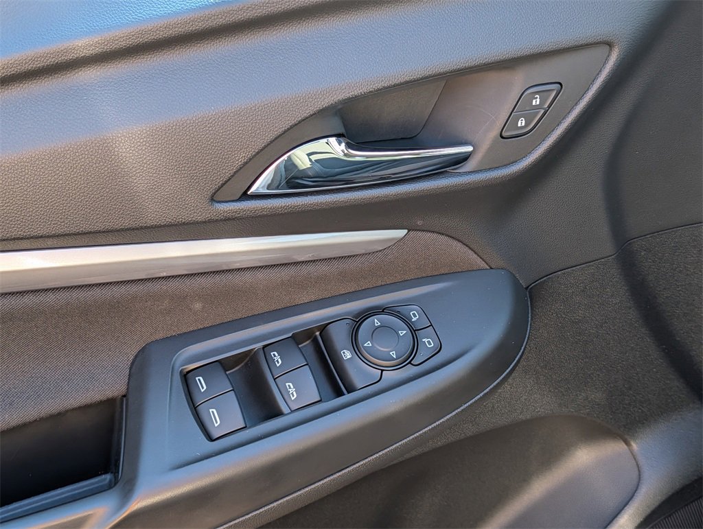 Used 2023 Chevrolet Bolt EUV LT w/ Redline Edition image 15