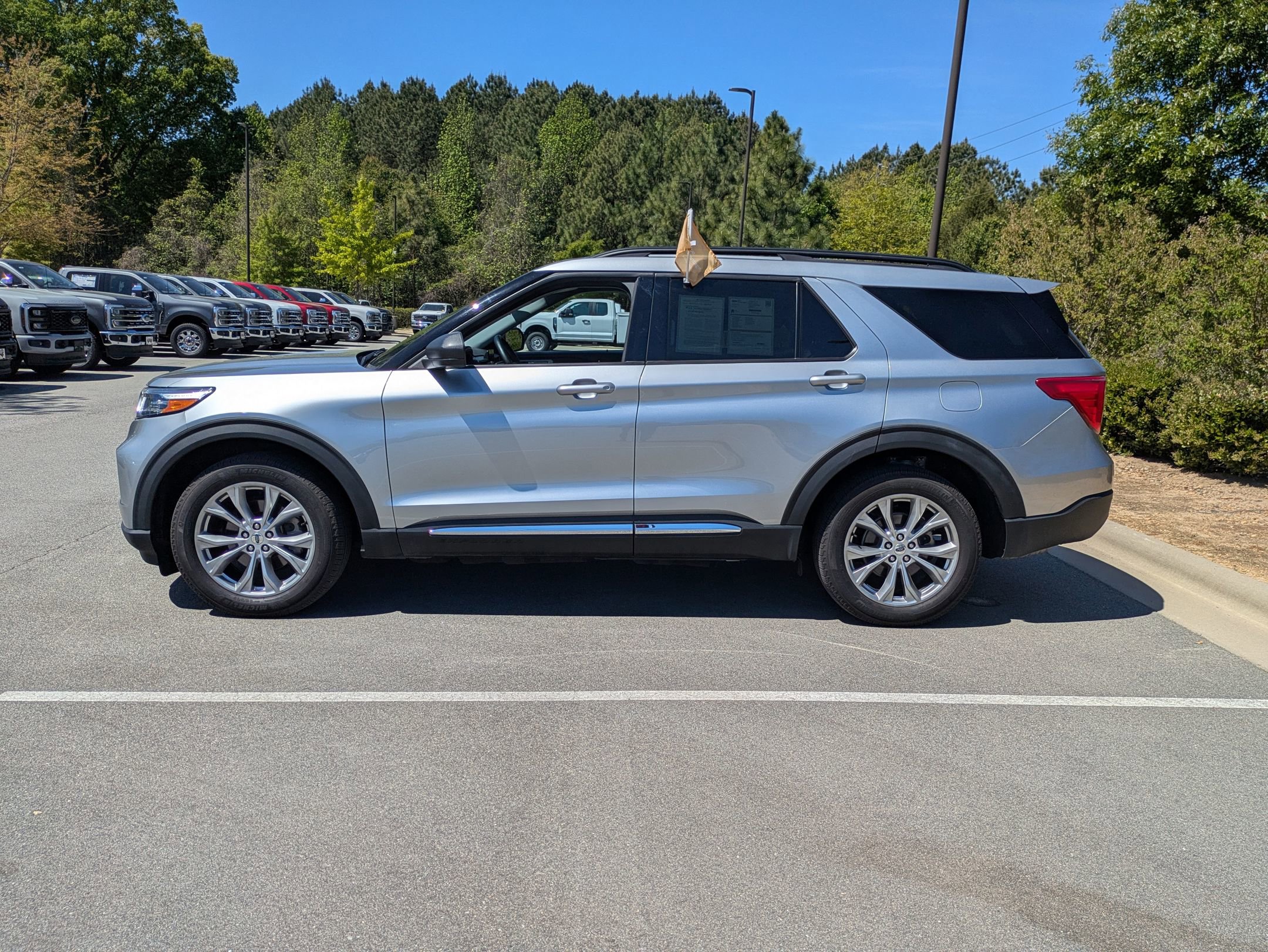 Certified 2024 Ford Explorer XLT w/ Equipment Group 202A AWD/4WD image 7