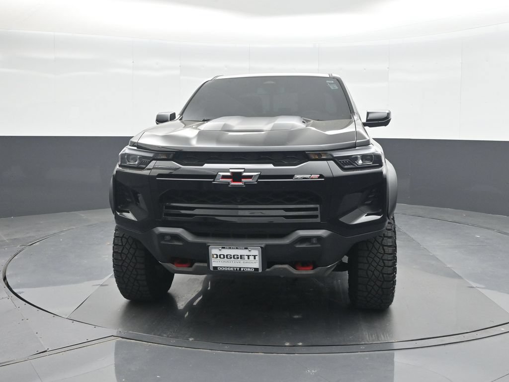 Used 2025 Chevrolet Colorado ZR2 w/ Technology Package AWD/4WD image 5