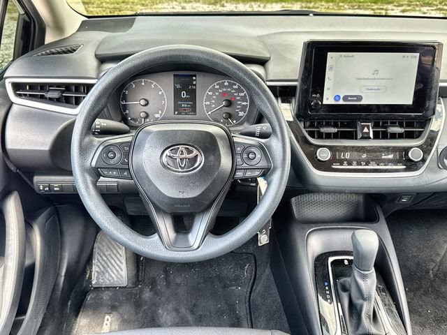 Used 2025 Toyota Corolla LE FWD image 14