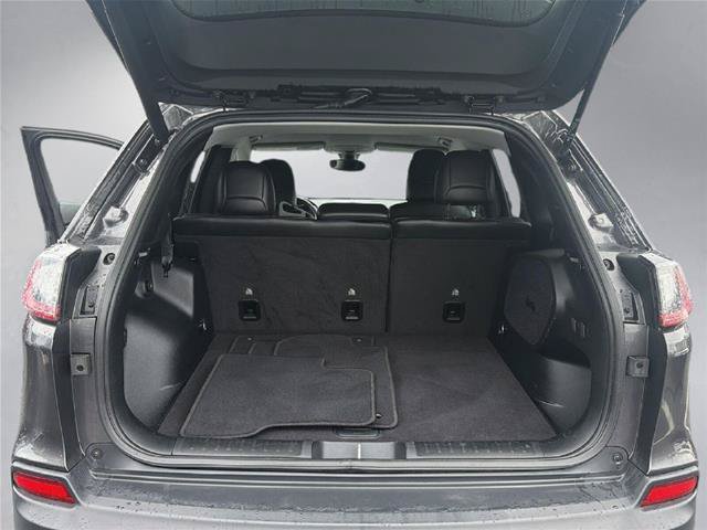 Used 2020 Jeep Cherokee Limited FWD image 25