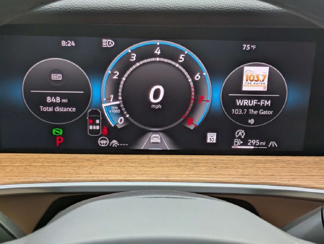 Used 2026 Volkswagen Tiguan SEL R-Line AWD/4WD image 28